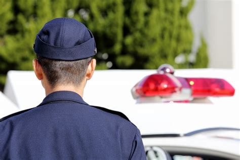 警察官と出会いお付き合いする方法を警察官の妻＆彼女に聞きま。